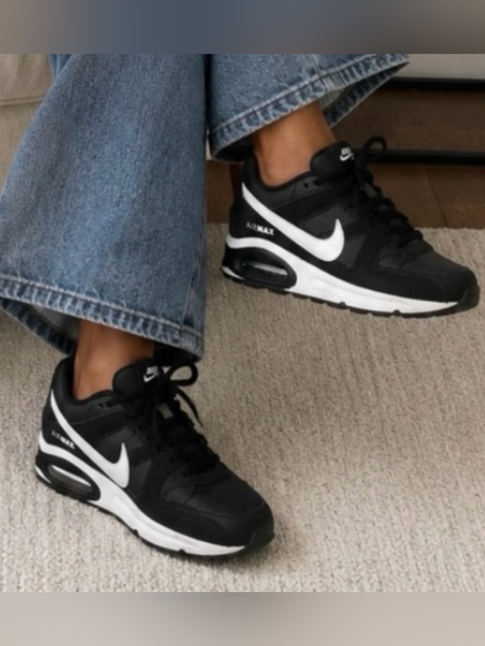 Nike Women’s Air Max Command Black & White Running Shoes Size 8.5